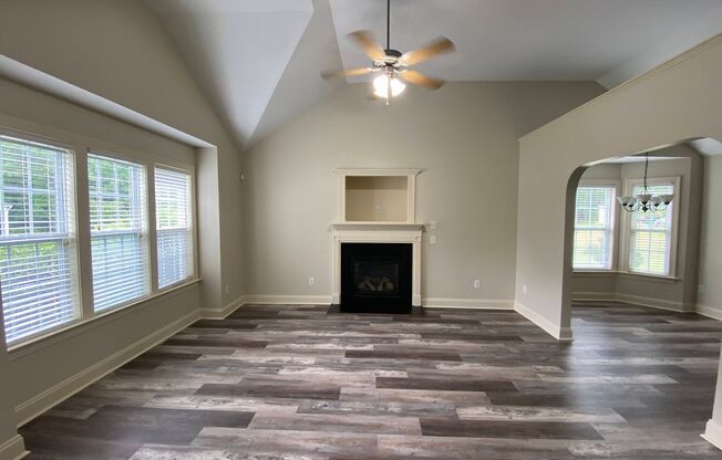 4 bedroom with garage home in Fuquay Varina