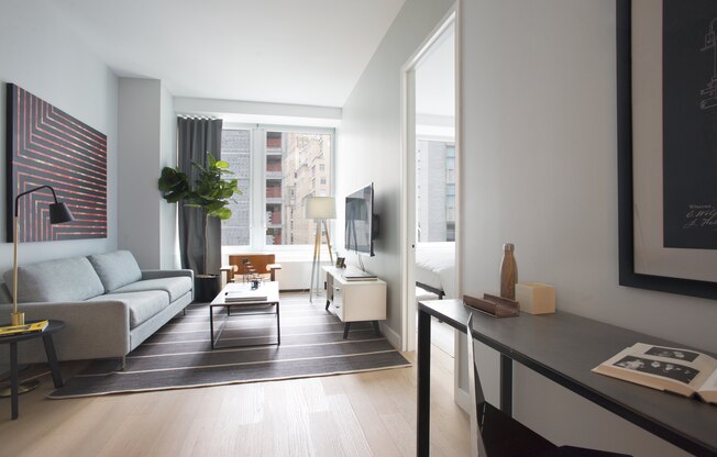 1 bed, 2 baths, $6,450, Unit 601