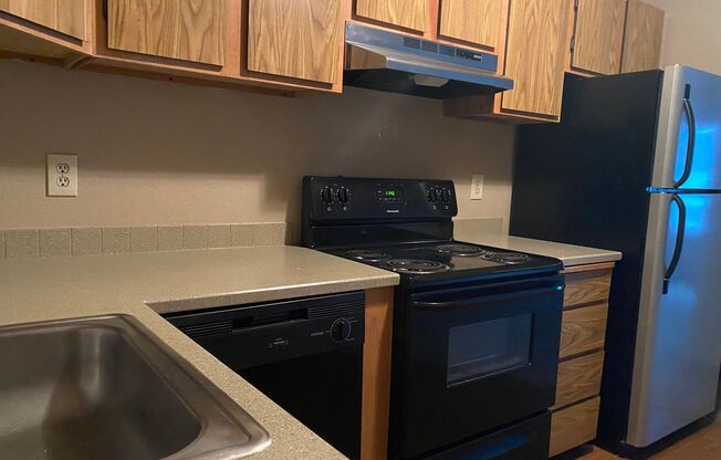 2 beds, 1 bath, 687 sqft, $2,095, Unit A404