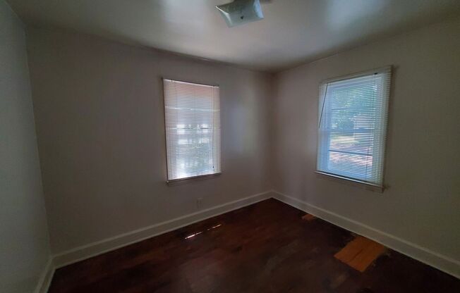 2 Bedroom House in Greensboro!
