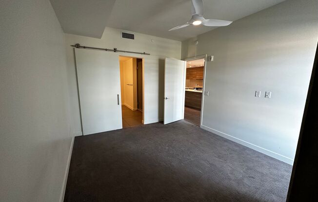 1 bed, 1.5 baths, $2,000, Unit UNIT 206