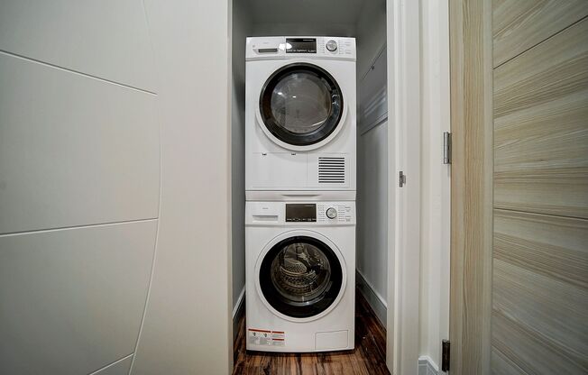 1 bed, 1 bath, 660 sqft, $1,850, Unit 217