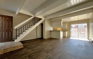 2 beds, 1 bath, 905 sqft, $995, Unit 5504-A