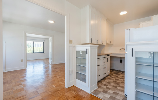 1 bed, 1 bath, 760 sqft, $2,200, Unit 501