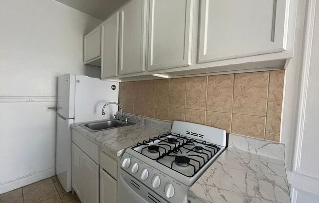 1 bed, 1 bath, 600 sqft, $1,595, Unit 209
