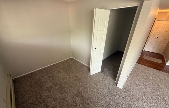 Williamsburg Flats 200