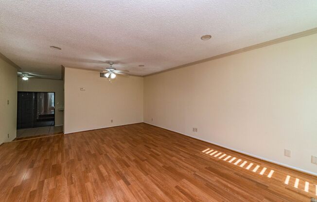 2-BEDROOM TOWNHOUSE IN ALAMO HEIGHTS I.S.D.