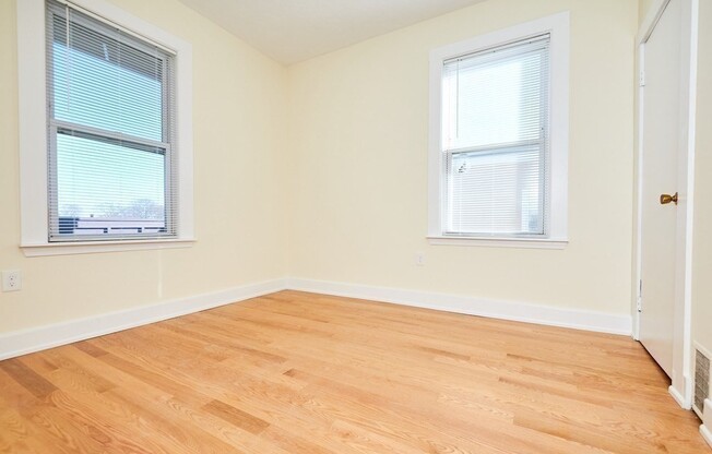 19 CLARK ST