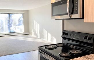 2 beds, 1.5 baths, 976 sqft, $1,525, Unit 9975-101