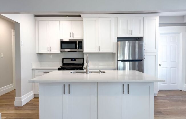 3566 Fourth Ave Apartments | Convenient Walkable Living in Hillcrest, San Diego!