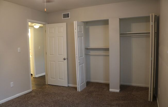 1 bed, 1 bath, 800 sqft, $900, Unit 3403 #2