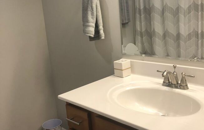 Studio, 1 bath, 500 sqft, $850, Unit E 105