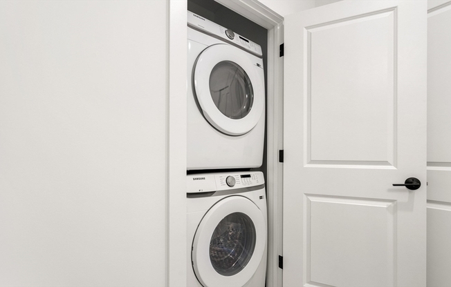 1 bed, 1 bath, 554 sqft, $2,500, Unit 403