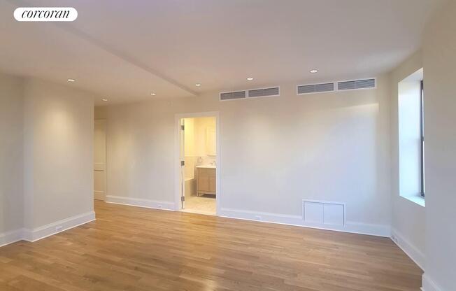 6 beds, 4.5 baths, 6,000 sqft, $55,000, Unit PHA