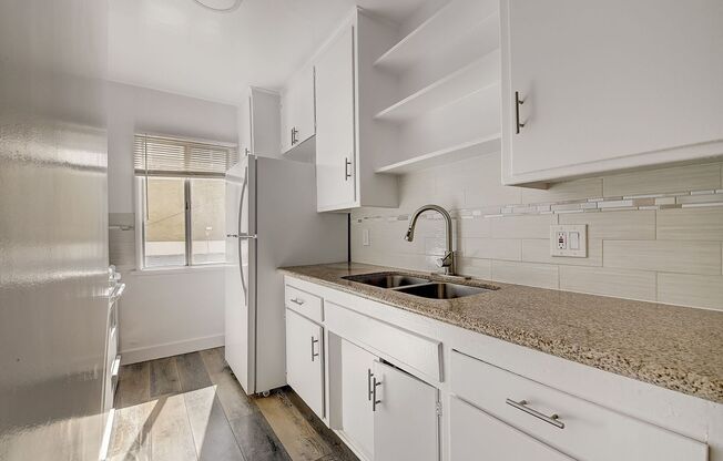 1 bed, 1 bath, 695 sqft, $1,598, Unit 19