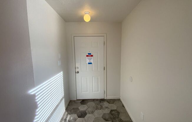 3 beds, 2 baths, $1,900