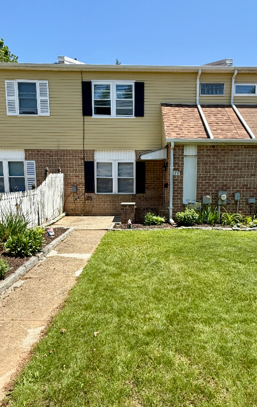 20 HOLLYBROOKE DR