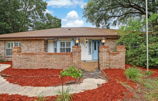 Completely Remodeled 4 bedroom, 2 bathroom home for rent!