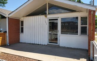 Bright & Comfortable 2BR Home in a Fantastic Denver Location