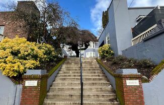 2023-2051 SE Madison