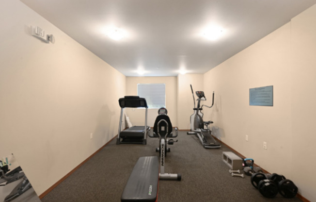 Ambaum Place II | Modern Studio and 1 Bedroom Layouts w/ In-Unit Laundry