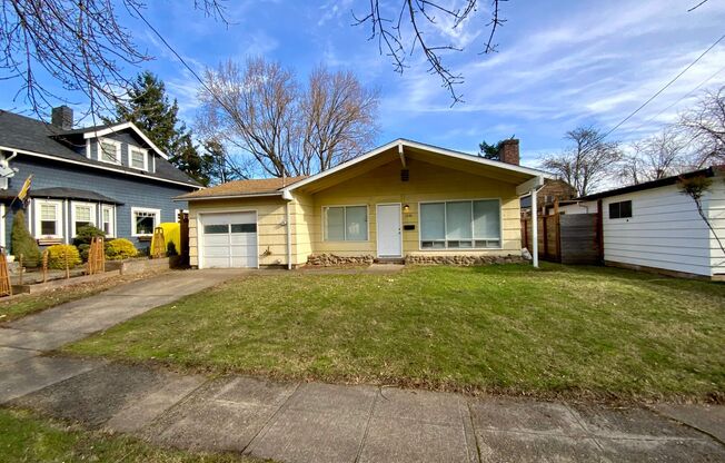 1206 SE 87th Ave. ** Charming Home with Garage **