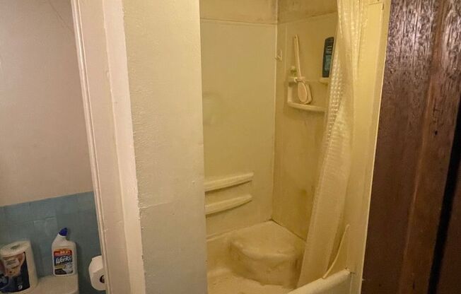 Studio, 1 bath, $1,005