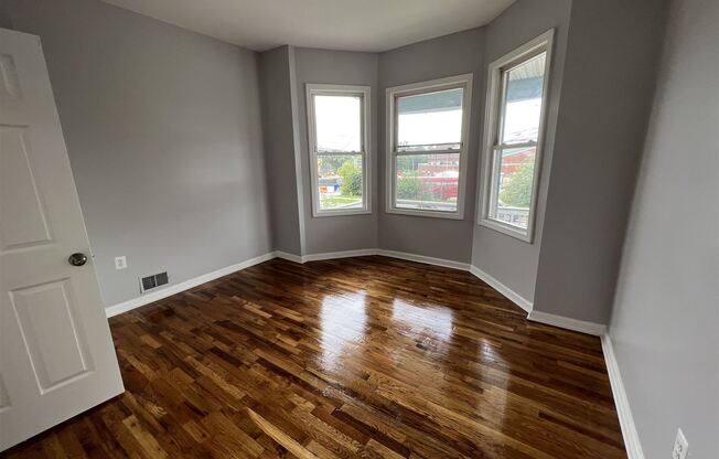 60 Hillside Ave Apt 1