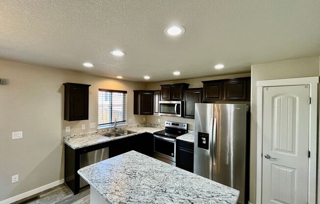 Beautiful 3 Bedroom Home in Lorson Ranch!