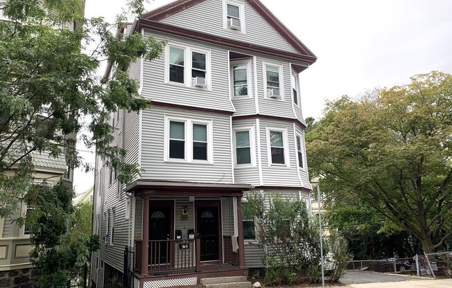 5 Iroquois St