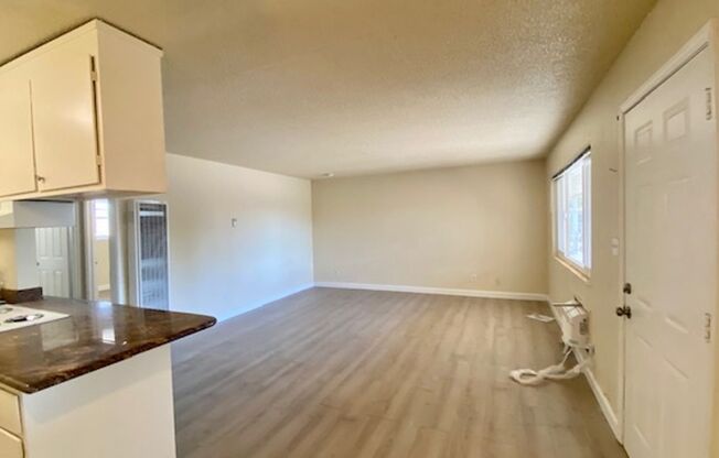 2 beds, 1 bath, 750 sqft, $2,000, Unit Unit 08