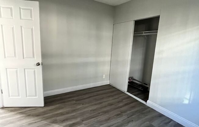 2 beds, 1 bath, $2,450, Unit 04