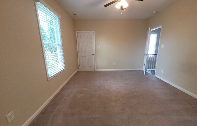 3 beds, 2 baths, $1,700