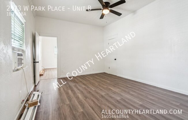 2123 W PARK PL