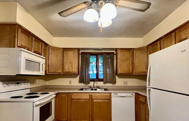 Two Bedroom Duplex in Kalamazoo