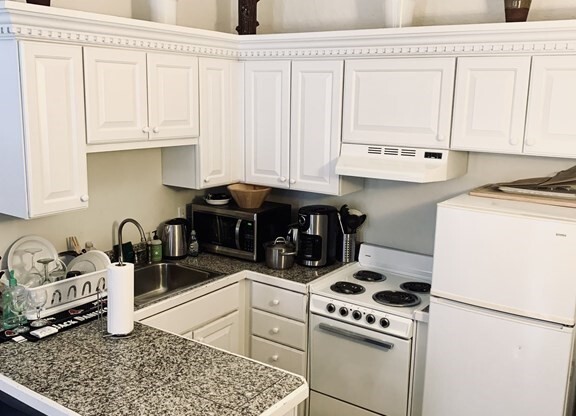 296 Marlborough St 1
