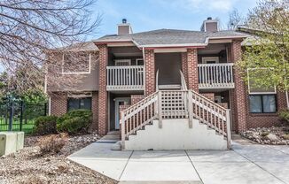 SIGNING BONUS!! Available Now! Great 3 Bedroom Condo in West Fort Collins!