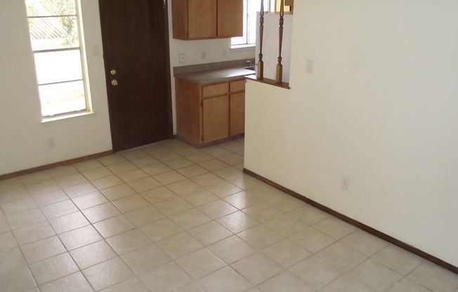 3 beds, 2 baths, $1,335