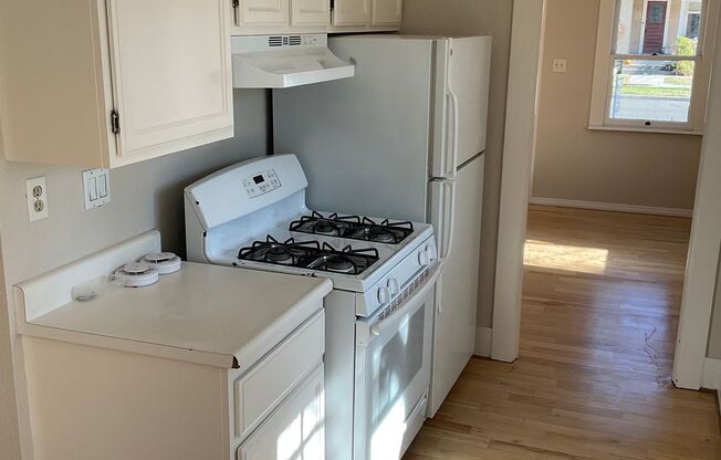 1 bed, 1 bath, $2,895