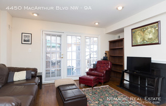 4450 MACARTHUR BLVD NW