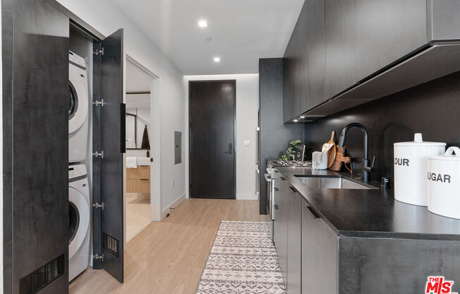 Studio, 1 bath, 375 sqft, $2,795, Unit 611