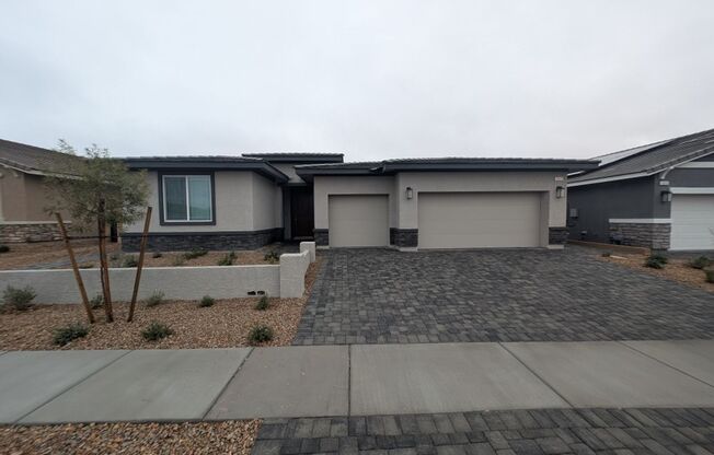 1039 FOREST FALCON DR