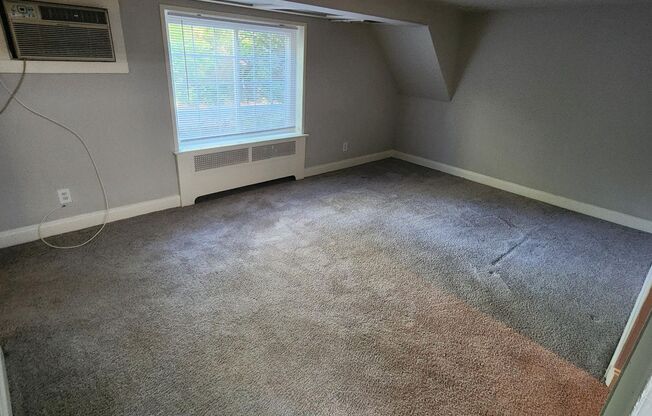 1 bed, 1 bath, 663 sqft, $1,500, Unit D-K1