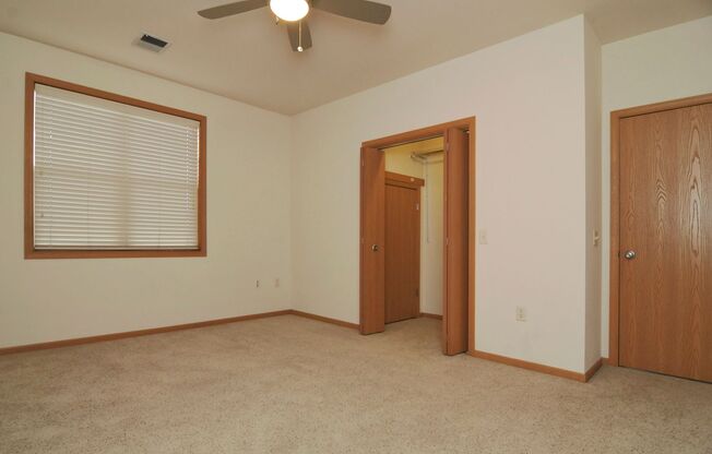 2 beds, 2 baths, 1,216 sqft, $1,850, Unit 214
