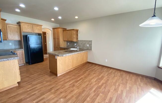 3 beds, 2 baths, $2,350