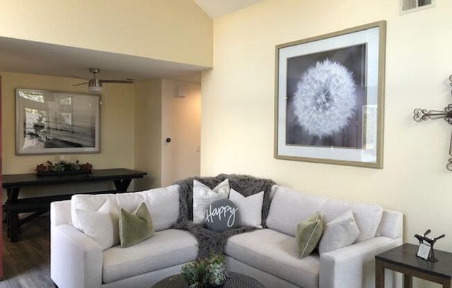 Desirable Redwood Shores Townhouse
