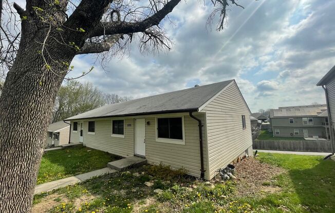 2-Bedroom, 1-Bathroom home in Kansas City at 5025 N. Bellaire Ave