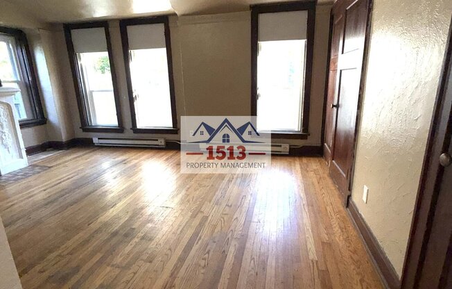 330 W Keefe Ave