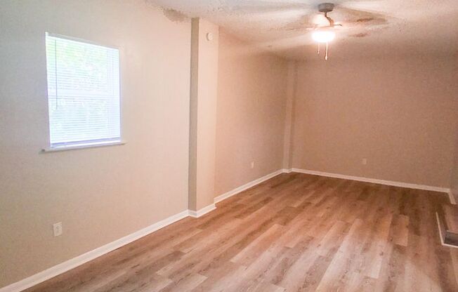 Completely Remodeled 4-Bedroom 2-Bath home located Weaver