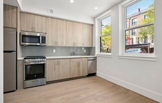 1 bed, 1 bath, $4,500, Unit 111